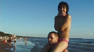 روسی لڑکیوں اور دو گ ...