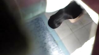 میرے دوست کی ماں کو  ...