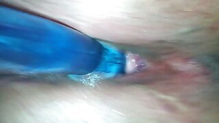 خراب لباس میں پیاری.